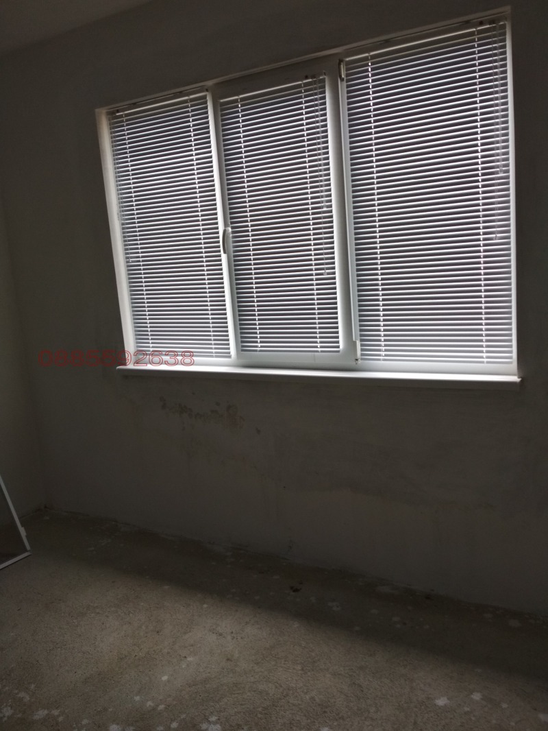 Продава КЪЩА, с. Партизани, област Варна, снимка 5 - Къщи - 53431650