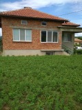 Продава КЪЩА, с. Партизани, област Варна, снимка 1