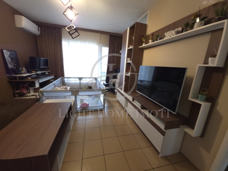 Zu verkaufen  2 Schlafzimmer Plowdiw , Trakija , 86 qm | 95019761 - Bild [2]