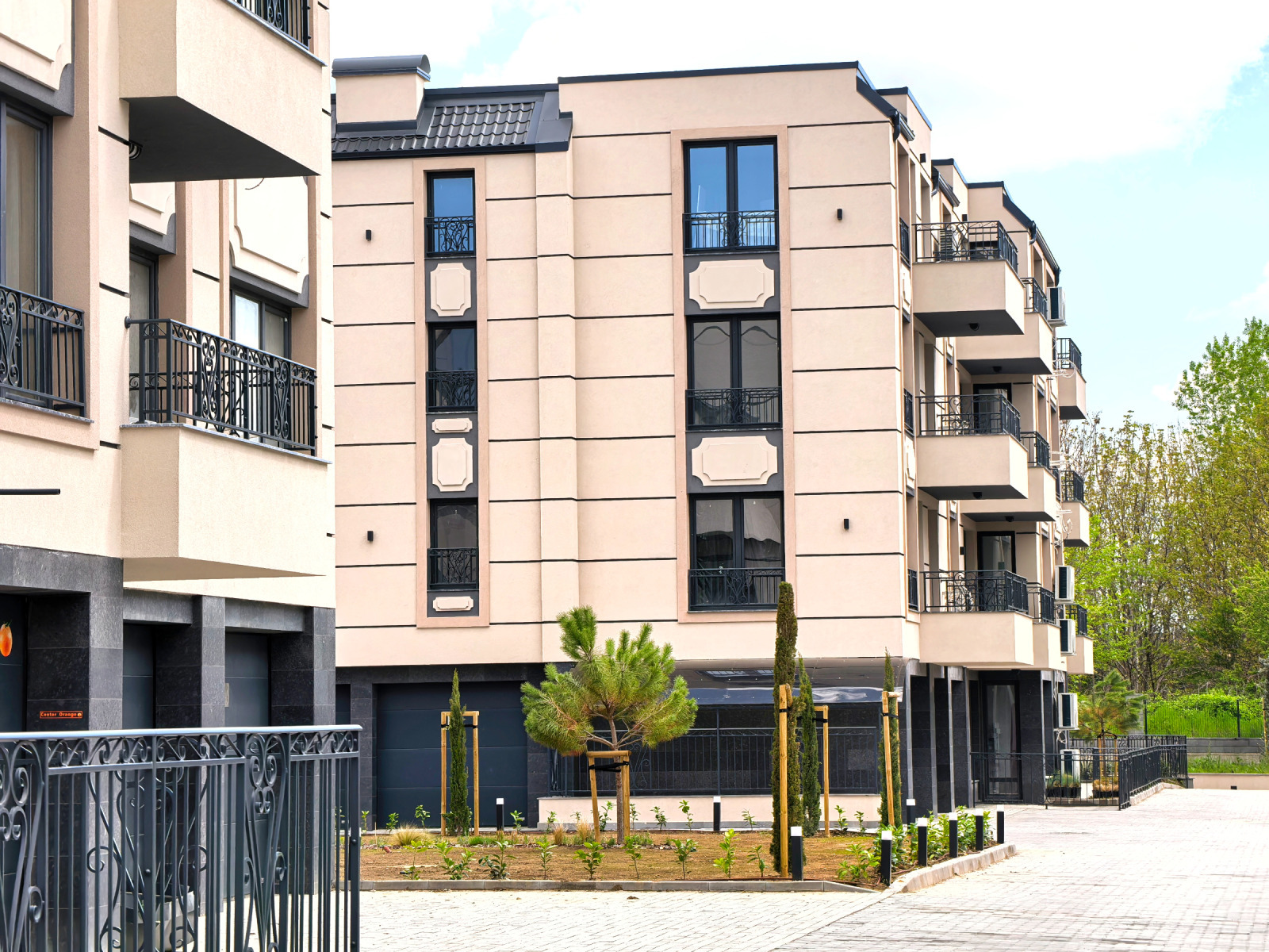 Продава 2-СТАЕН, гр. Пловдив, Остромила, снимка 2 - Апартаменти - 54290765