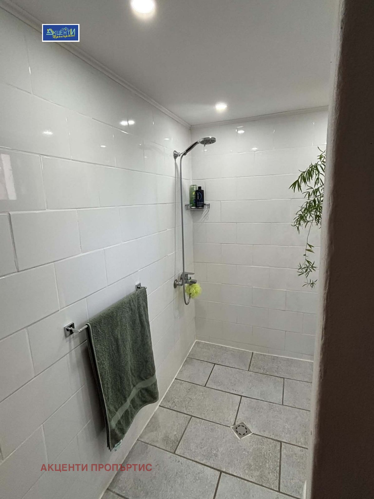 Продава КЪЩА, с. Гостилица, област Габрово, снимка 3 - Къщи - 55085037