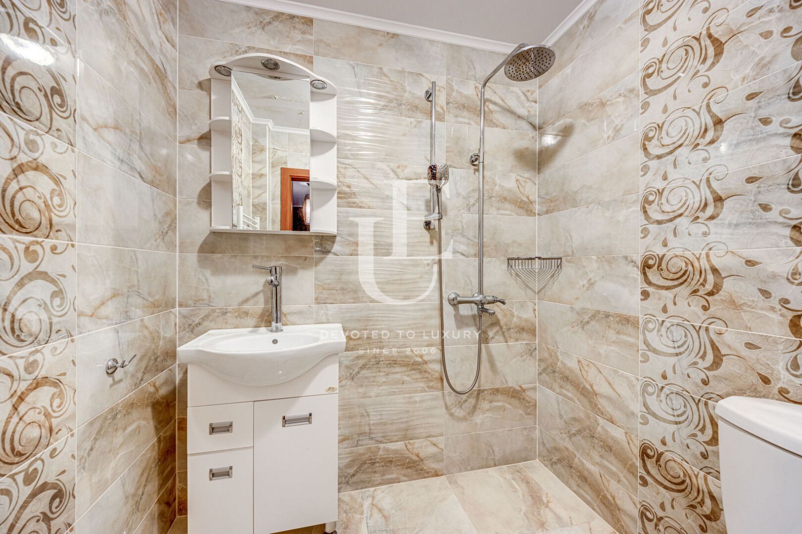 Продава КЪЩА, с. Орешак, област Ловеч, снимка 13 - Къщи - 55348740