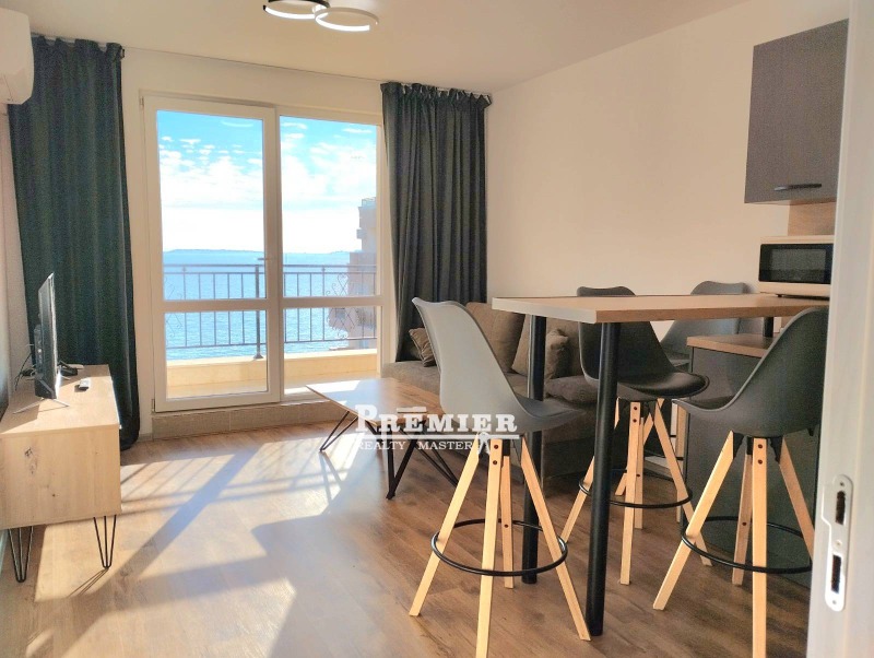 Продава 2-СТАЕН в област Бургас, гр. Свети Влас - 60 кв.м / 137 000 € » 267 948.71 лв., ПРЕМИЕР