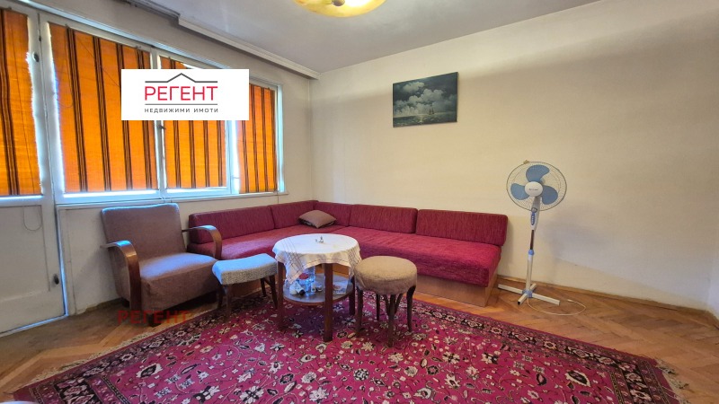 Продава 3-СТАЕН в град Габрово, Център - 86 кв.м / 78 000 € » 152 554.74 лв., РЕГЕНТ