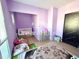 2 Schlafzimmer Kjutschuk Parisch, Plowdiw 8