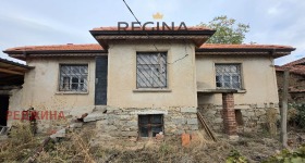 КЪЩА, 61 m2