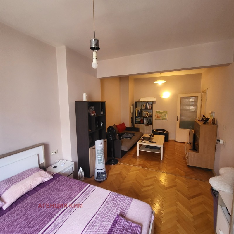 Zu verkaufen  1 Schlafzimmer Sofia , Zentar , 70 qm | 82815792 - Bild [2]