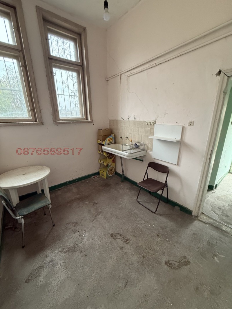 Продава ПРОМ. ПОМЕЩЕНИЕ, с. Горна Митрополия, област Плевен, снимка 8 - Производствени сгради - 52647211