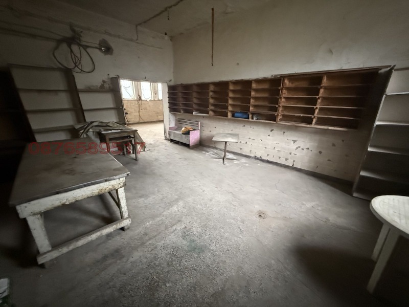 Продава ПРОМ. ПОМЕЩЕНИЕ, с. Горна Митрополия, област Плевен, снимка 12 - Производствени сгради - 52647211