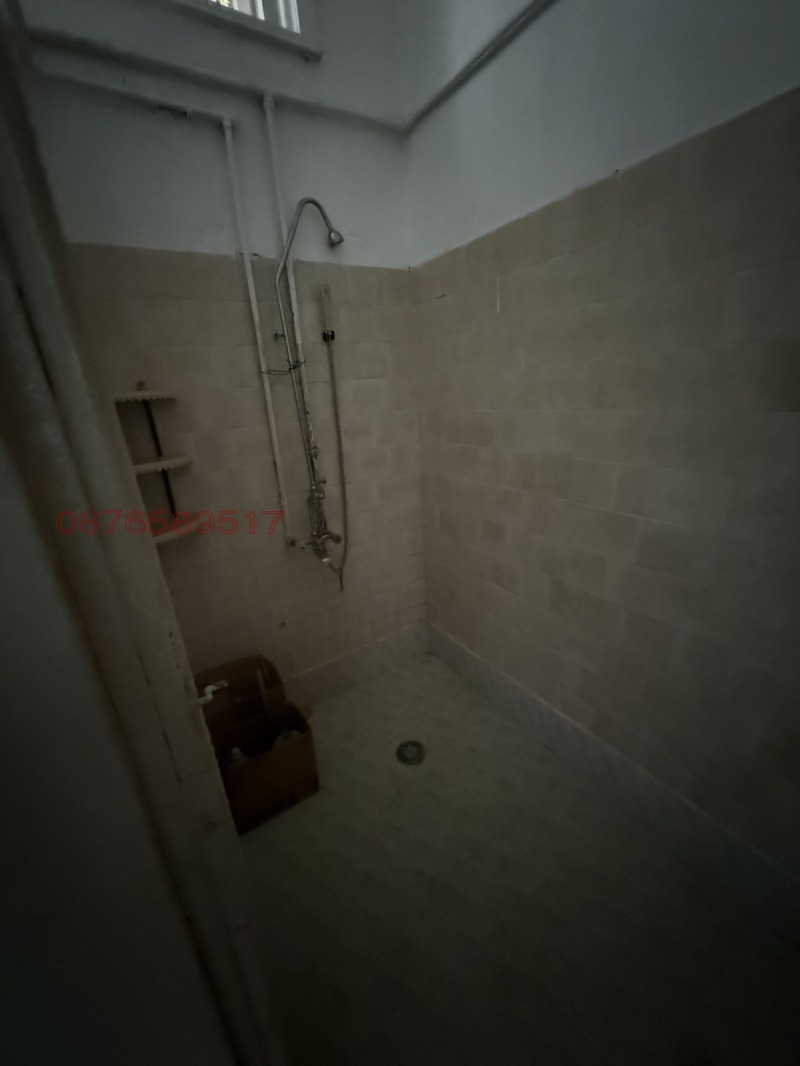 Продава ПРОМ. ПОМЕЩЕНИЕ, с. Горна Митрополия, област Плевен, снимка 11 - Производствени сгради - 52647211