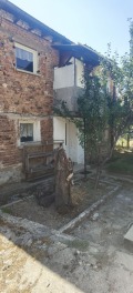 Продава ЕТАЖ ОТ КЪЩА, област Пловдив, гр. Карлово • 71000 € / 138863.93 лв. • 18532052 5