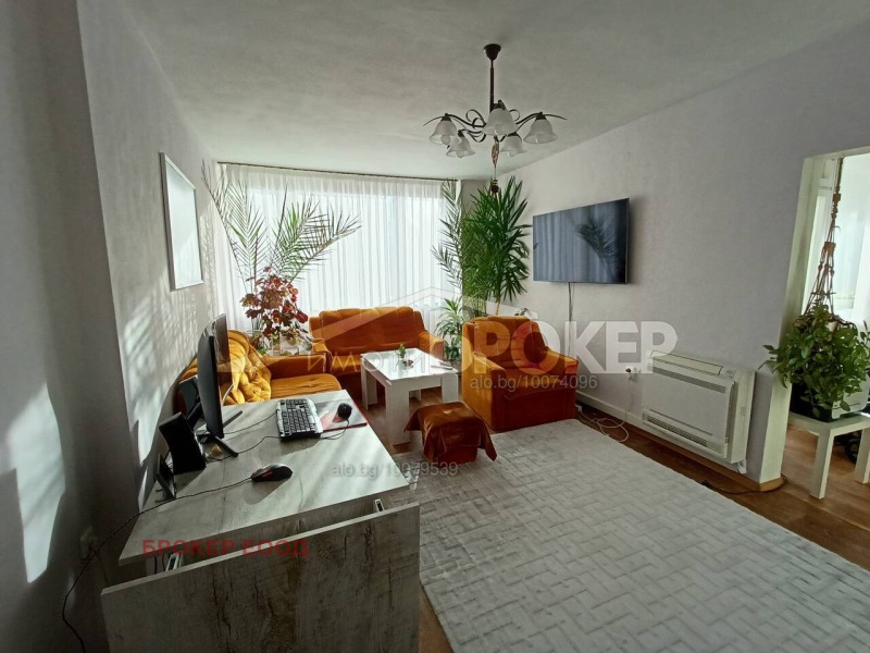На продаж  3 кімнатна Сливен , Даме Груев , 140 кв.м | 93096304 - зображення [4]