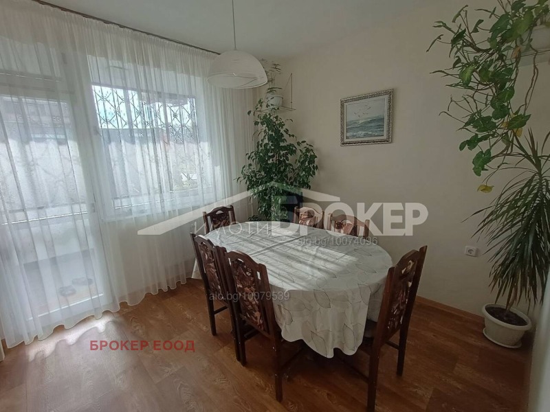 На продаж  3 кімнатна Сливен , Даме Груев , 140 кв.м | 93096304 - зображення [10]