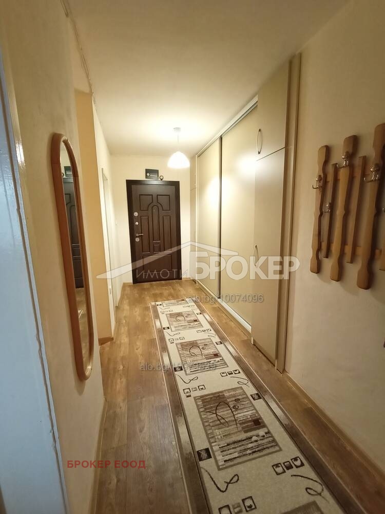 На продаж  3 кімнатна Сливен , Даме Груев , 140 кв.м | 93096304