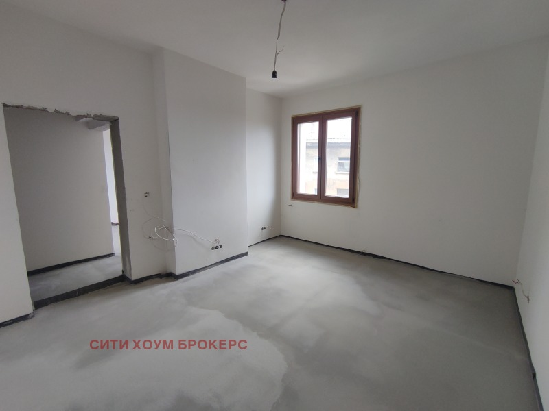 Продава 4-СТАЕН, гр. София, Подуяне, снимка 2 - Апартаменти - 52558630