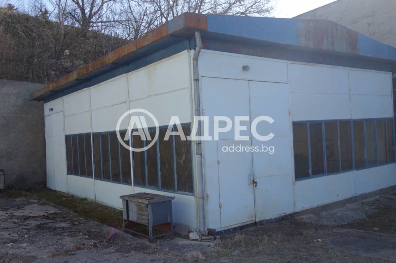 Продава ПРОМ. ПОМЕЩЕНИЕ в град Разград, Промишлена зона - Запад - 112 кв.м / 86 900 € » 169 961.63 лв., АДРЕС