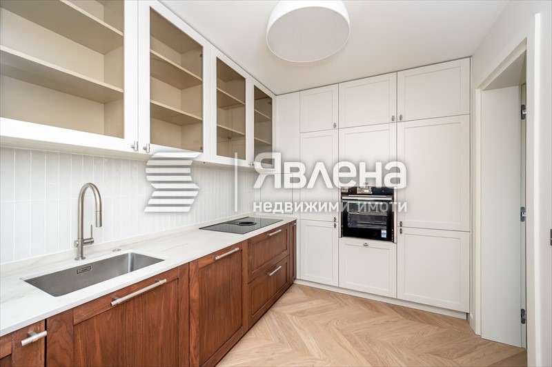 Продава 4-СТАЕН, гр. София, Изгрев, снимка 15 - Апартаменти - 54021539