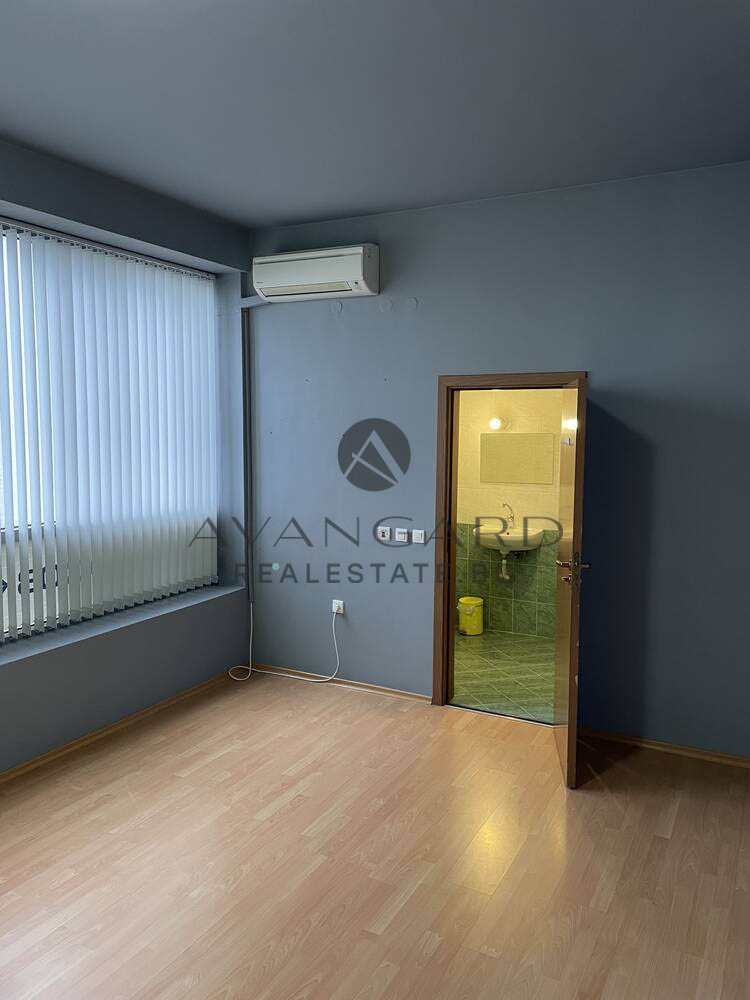 For Sale  Office Plovdiv , Karshiyaka , 72 sq.m | 12295827