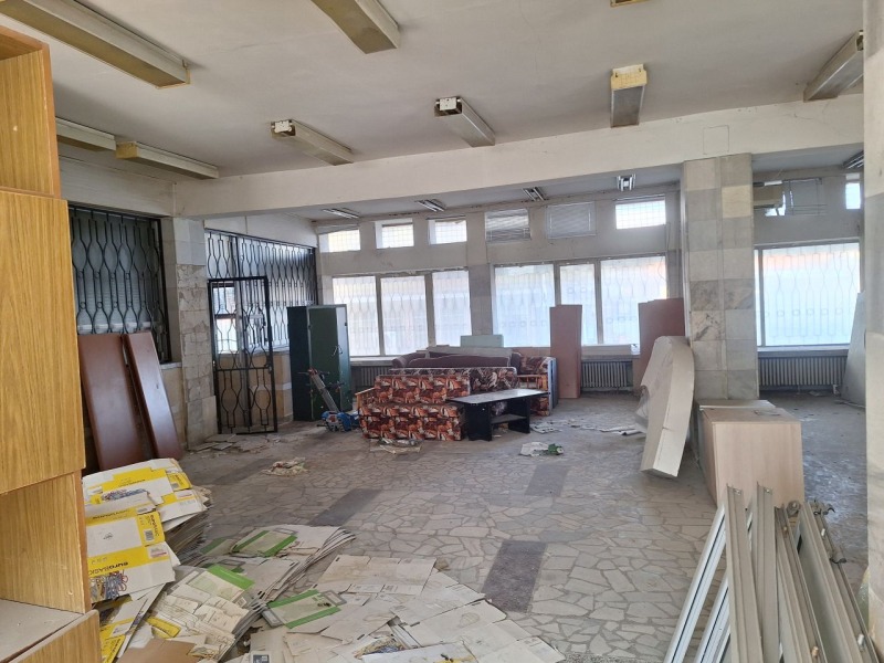 En venta  Oficina Dobrich , Tsentar , 855 metros cuadrados | 13928985 - imagen [2]