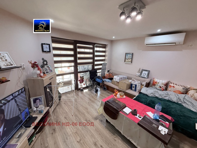 Продава КЪЩА, с. Оброчище, област Добрич, снимка 12 - Къщи - 53040942