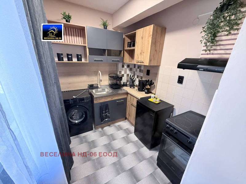 Продава КЪЩА, с. Оброчище, област Добрич, снимка 8 - Къщи - 53040942