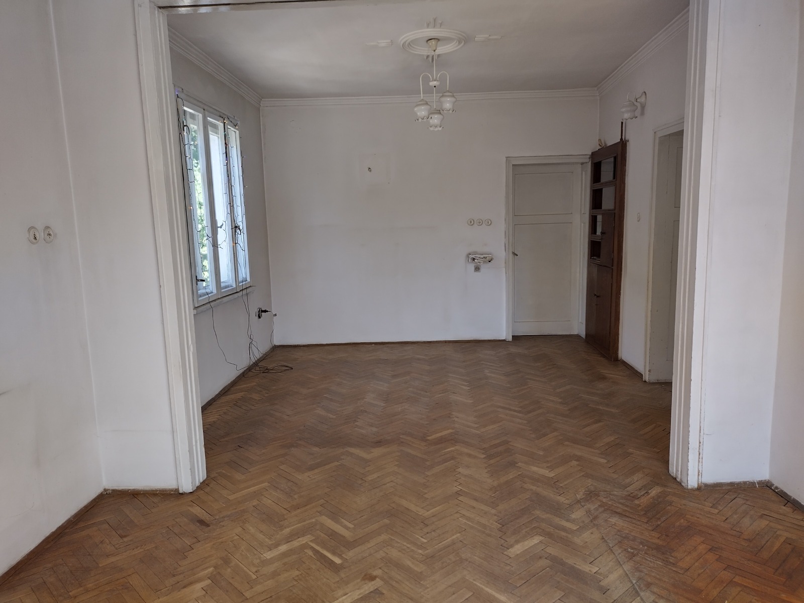 Продава ЕТАЖ ОТ КЪЩА, гр. София, Център, снимка 5 - Етаж от къща - 56388619