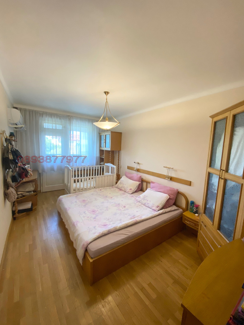 De vânzare  2 dormitoare Sofia , Dârvenița , 112 mp | 78396104 - imagine [6]