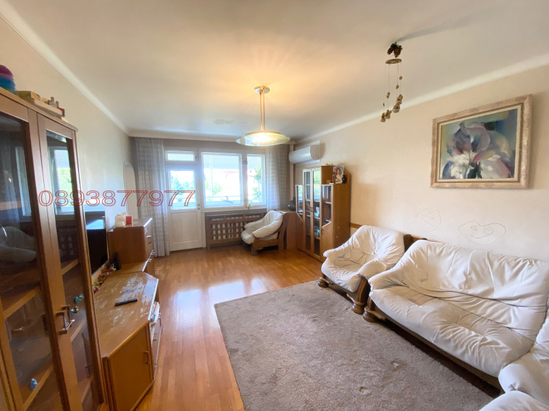 De vânzare  2 dormitoare Sofia , Dârvenița , 112 mp | 78396104