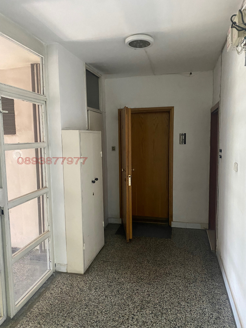 De vânzare  2 dormitoare Sofia , Dârvenița , 112 mp | 78396104 - imagine [14]