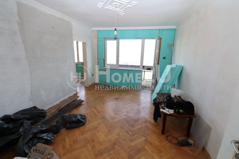 Продава 3-СТАЕН, гр. София, Толстой