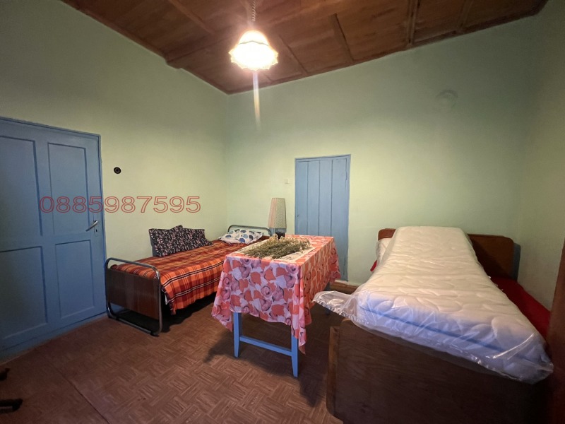 Продава КЪЩА, гр. Панагюрище, област Пазарджик, снимка 3 - Къщи - 52782134