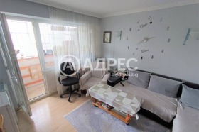 Estudio Zhitnitsa, Razgrad