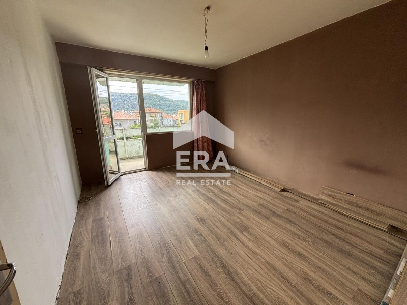 Продава 2-СТАЕН, гр. Шумен, Болницата, снимка 5 - Апартаменти - 55990807