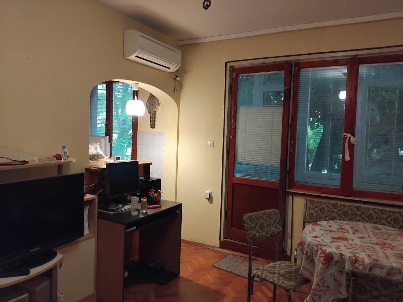 For Sale  2 bedroom Ruse , Shirok tsentar , 66 sq.m | 42382373