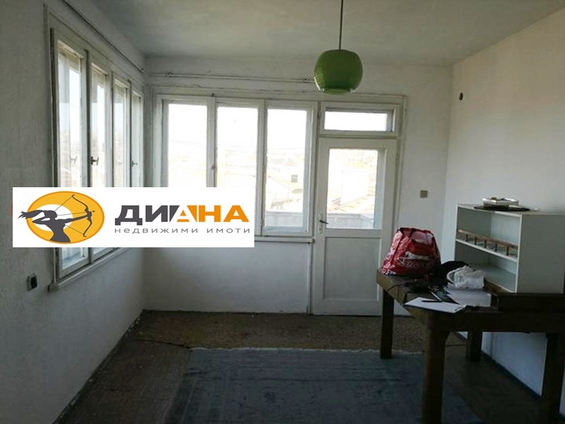 Продава 3-СТАЕН, гр. Пловдив, Кючук Париж