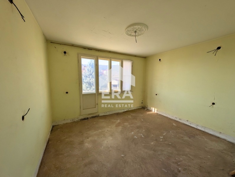 Продава МНОГОСТАЕН, гр. Шумен, Басейна, снимка 9 - Апартаменти - 56578537