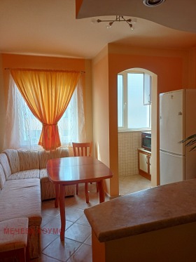 3+ bedroom Bogomilovo, region Stara Zagora  1