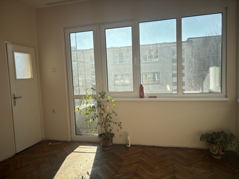 Продава 4-СТАЕН, гр. Варна, Гръцка махала