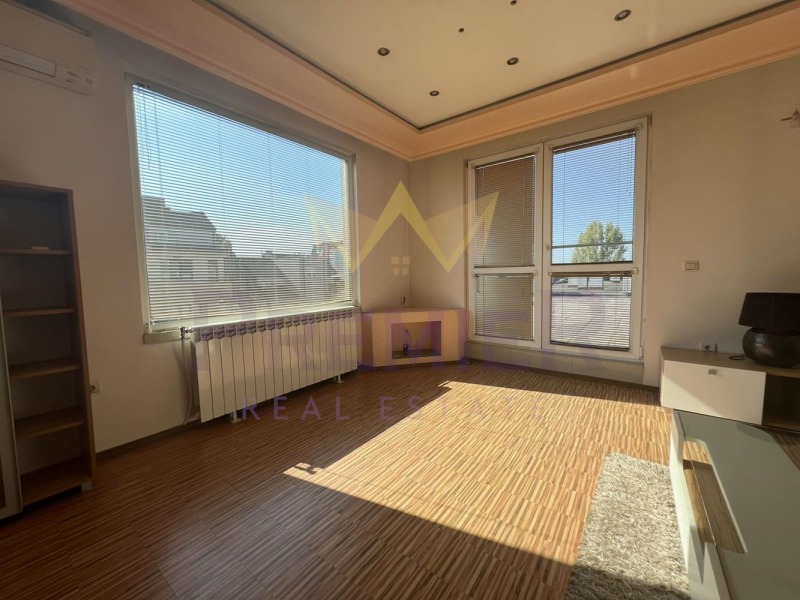 Продава 4-СТАЕН, гр. Варна, Колхозен пазар, снимка 4 - Апартаменти - 52798496