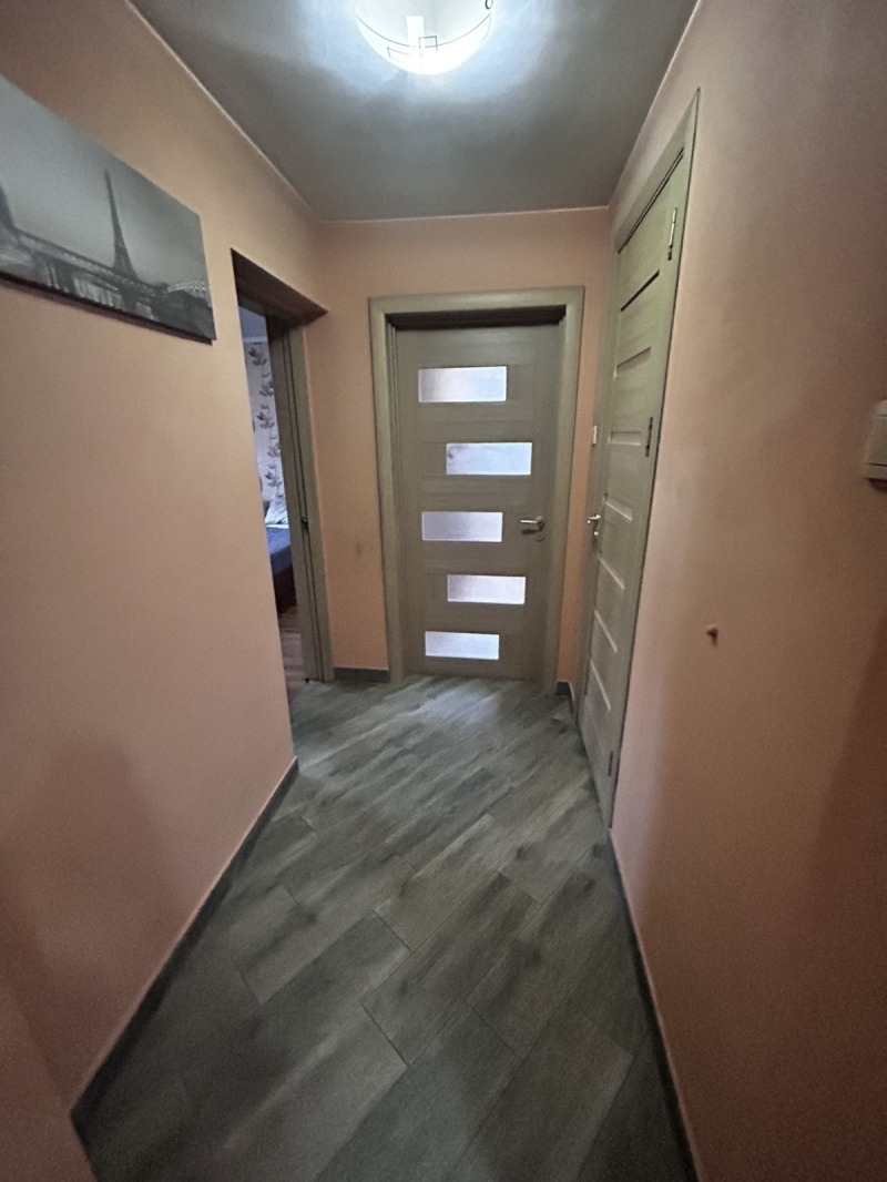 Продава ЕТАЖ ОТ КЪЩА, гр. София, Триъгълника, снимка 12 - Етаж от къща - 53162524