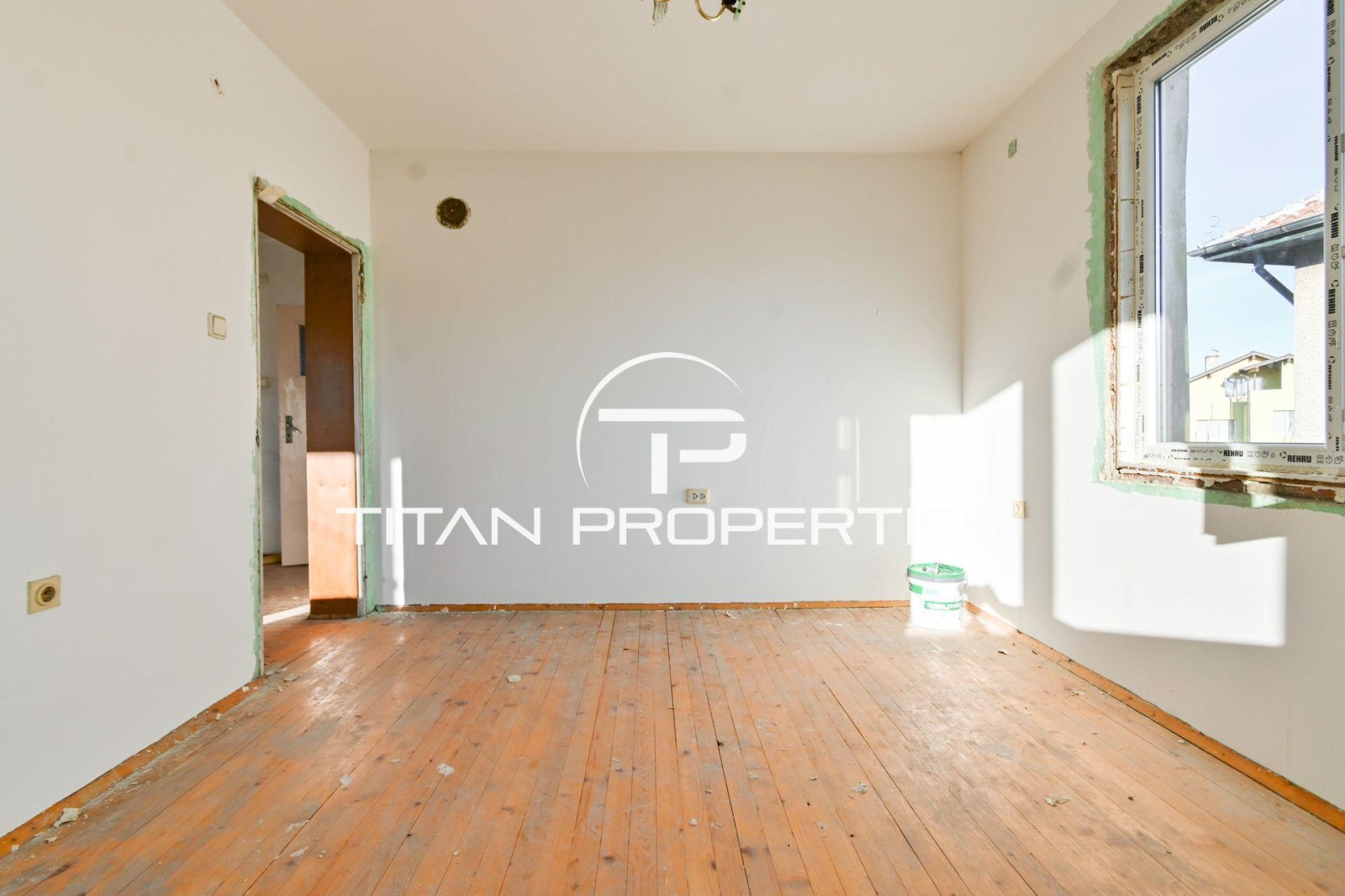 Продава КЪЩА, гр. София, с. Мрамор, снимка 5 - Къщи - 56072630