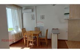 1 quarto Banichora, Sofia