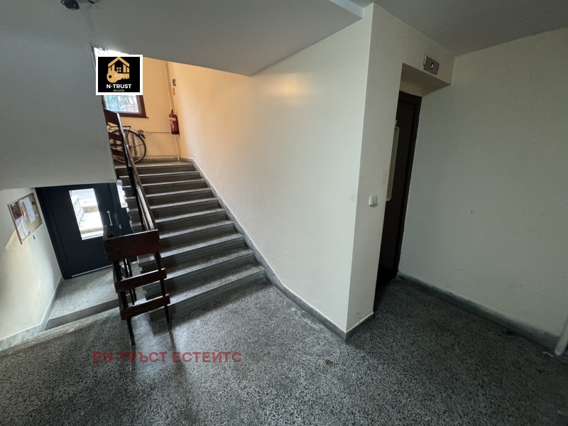Till salu  2 sovrum Sofia , Reduta , 135 kvm | 50890367 - bild [16]
