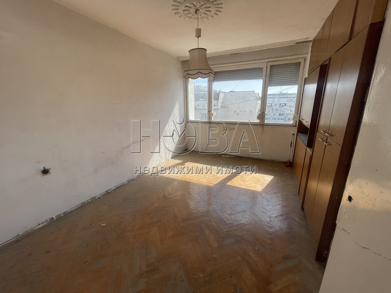 Продава  3-стаен град Русе , Център , 87 кв.м | 47351120 - изображение [7]