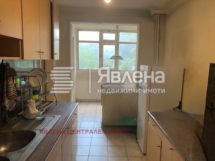 Продава МНОГОСТАЕН, гр. София, Белите брези, снимка 3 - Апартаменти - 53426458