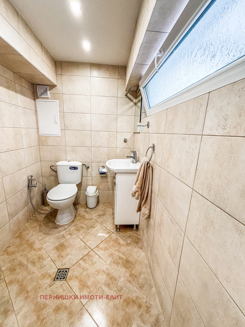 Til salg  Hus Pernik , Bela voda , 184 kvm | 23648614 - billede [8]