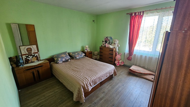 Продава КЪЩА в област Разград, с. Гецово - 144 кв.м / 86 919 € » 169 998.79 лв., РОС -НЕДВИЖИМИ ИМОТИ