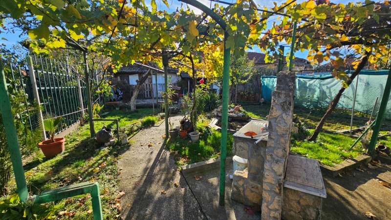 Продава КЪЩА, с. Гецово, област Разград, снимка 5 - Къщи - 52232245