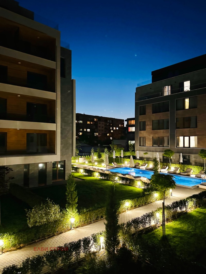 Продава  2-стаен град Перник , Изток , 80 кв.м | 74366495