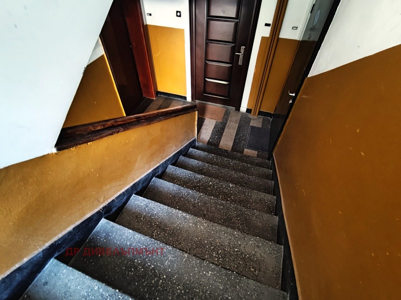 Продава  3-стаен град София , Лозенец , 71 кв.м | 82082008 - изображение [15]